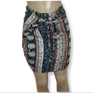 Wrap around 100% rayon printed skirt NWT